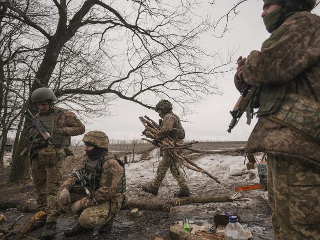 Secondo il Pentagono oltre il 40% delle forze russe sono in posizione d'attacco