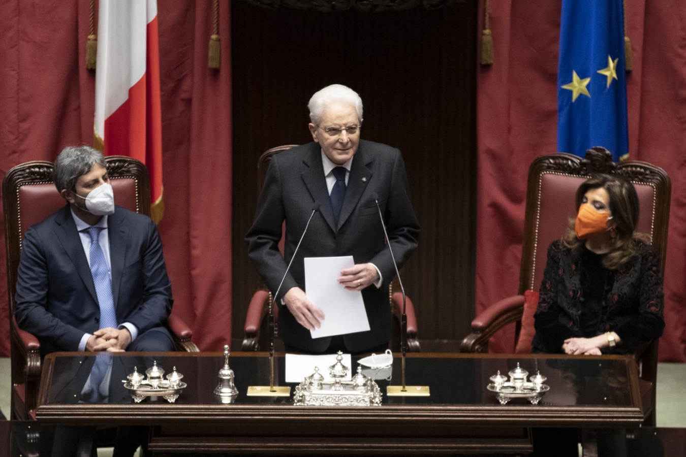 Dignità, diritti, donne: Mattarella succede a se stesso nel segno della speranza