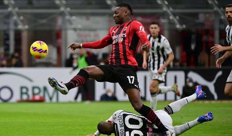Il Milan è solo Leao, altro passo falso: 1-1 con l'Udinese, polemica sul gol di Udogie