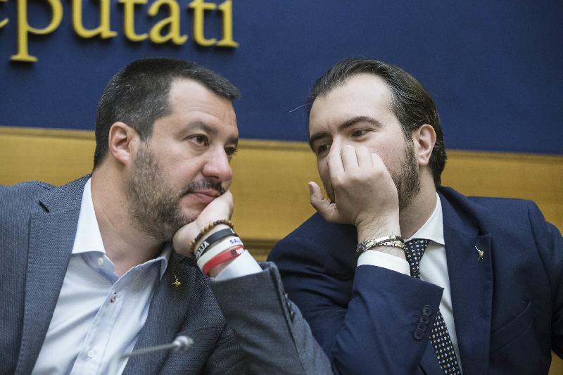 Salvini il diversamente ambientalista: difende smog, camion a diesel e vuole le centrali nucleari
