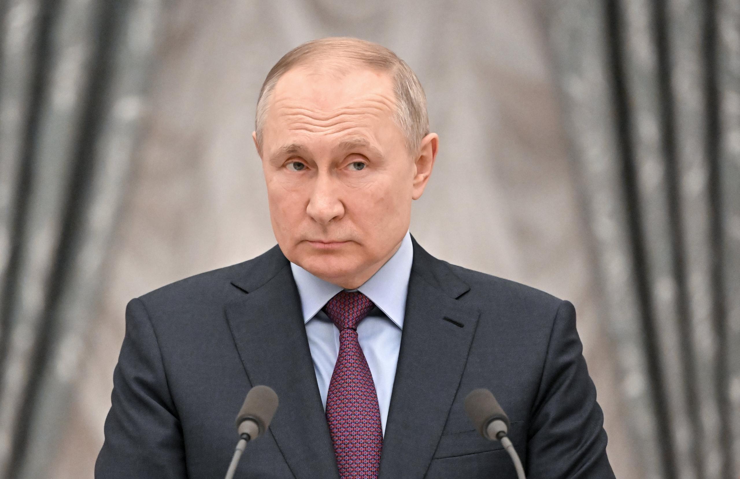 Ucraina, la censura di Putin: "Vietato parlare delle vittime civili delle bombe russe"