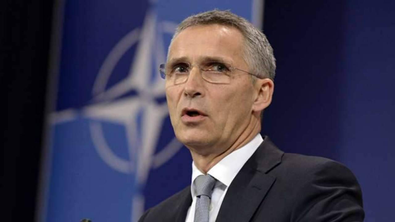 Nato, Stoltenberg: "Gli armamenti moderni garantiranno la sicurezza futura dell'Ucraina"