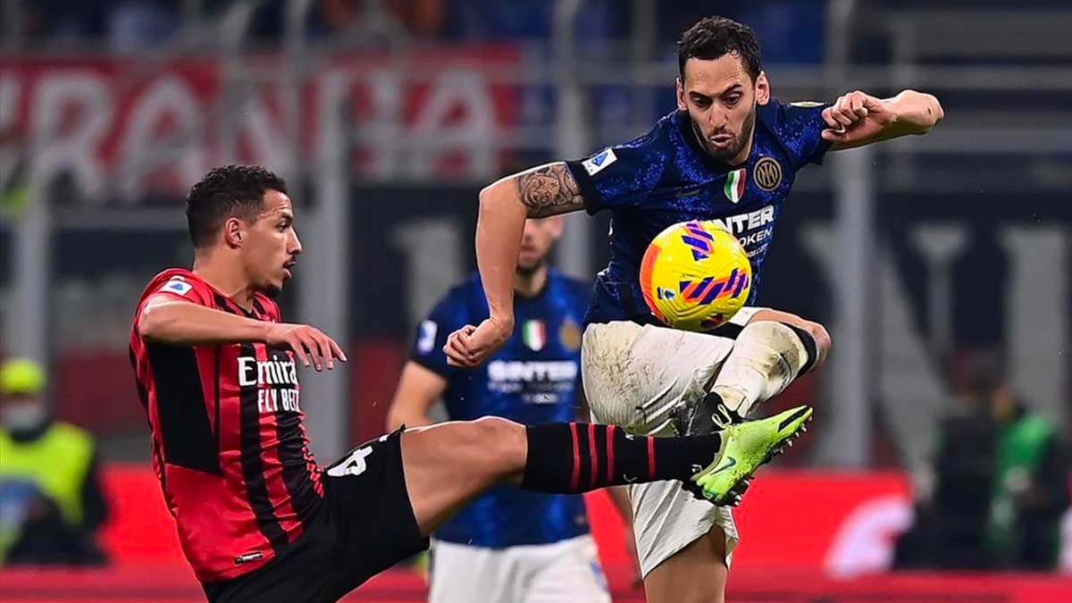 Calcio, torna la serie A con tre anticipi: alle 18 il derby di Milano senza Ibra