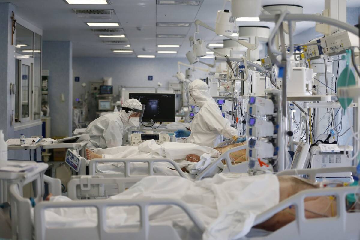 Covid-19: altri 152 morti ma diminuiscono gli ingressi in terapia intensiva