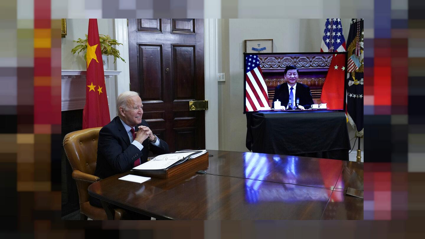 Biden a Xi JinPing: "Preoccupati che le false notizie sulle armi chimiche siano sfruttate dalla Russia come pretesto"