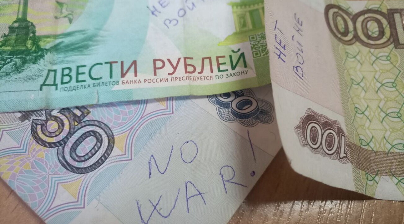 Sanzioni, cosa comporta il pagamento del gas in rubli preteso da Putin?