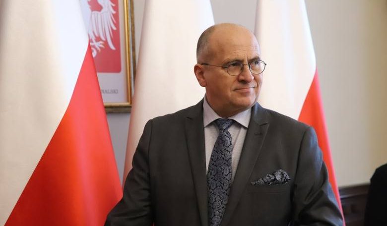 Ucraina, ministro degli Esteri polacco attacca la Russia: "Prendere di mira i civili è terrorismo di stato"