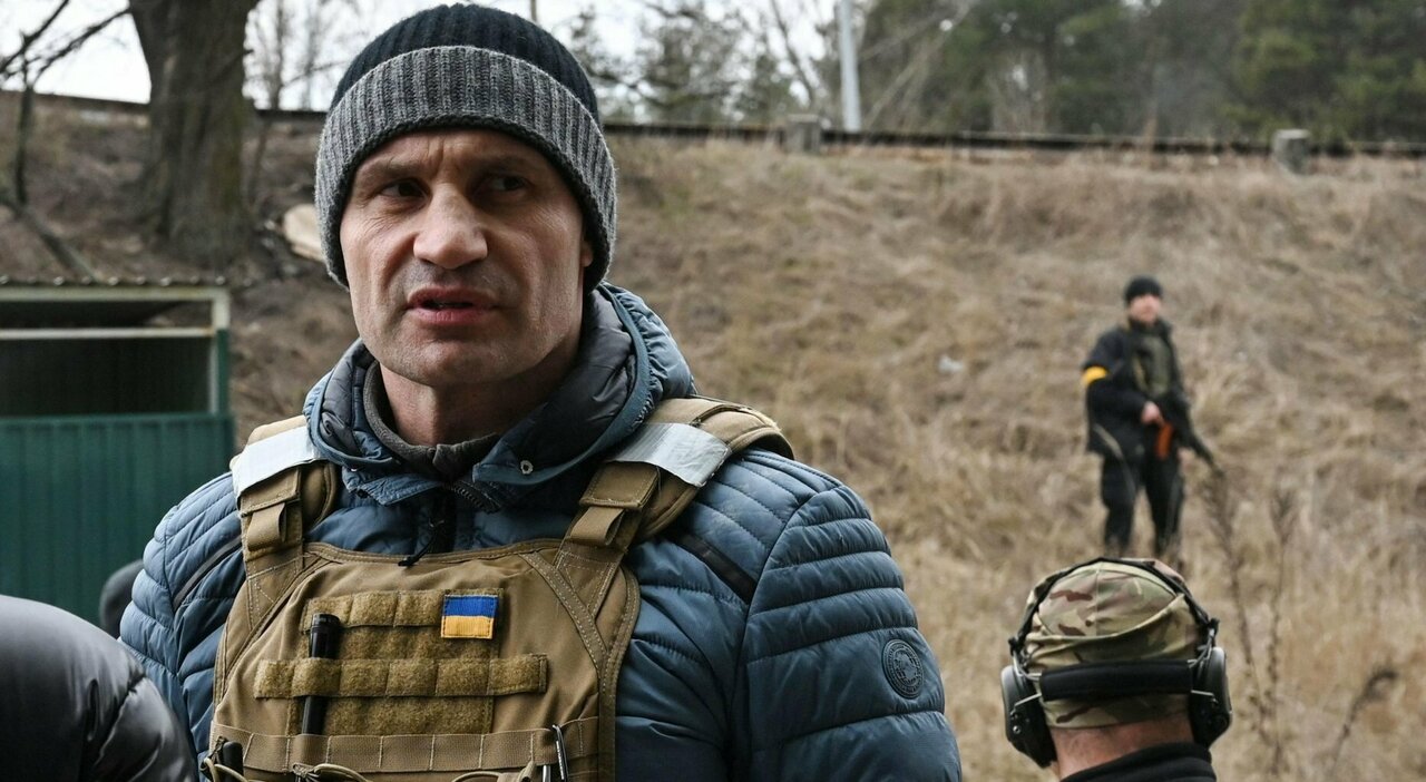 Ucraina, il sindaco di Kiev: "I russi potrebbero tentare di prendere la capitale, dobbiamo essere pronti"