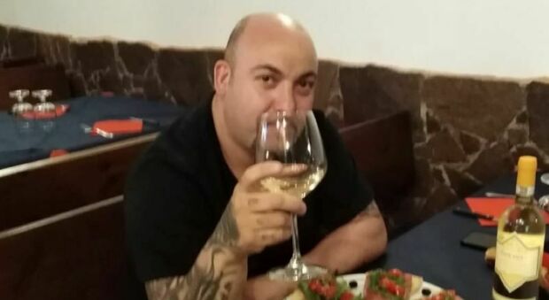 E' morto dopo 9 giorni di agonia l'uomo che era stato cosparso di benzina e dato alle fiamme dal vicino di casa