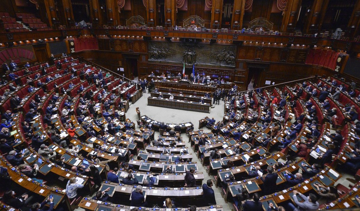 Dl aiuti, la Camera approva ma il M5s non partecipa alla votazione