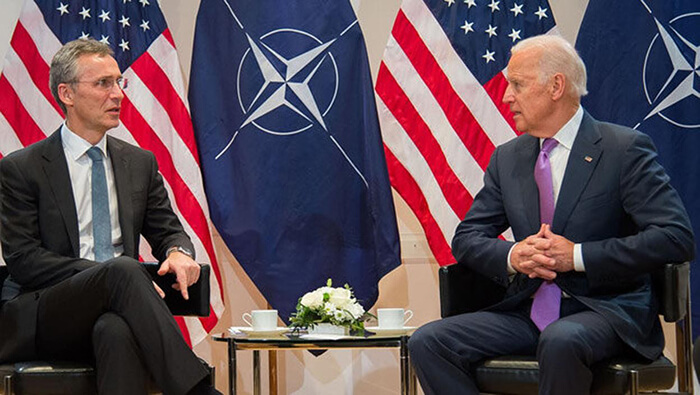 Biden: "Putin vuole dividere Europa e Nato, dobbiamo restare uniti"