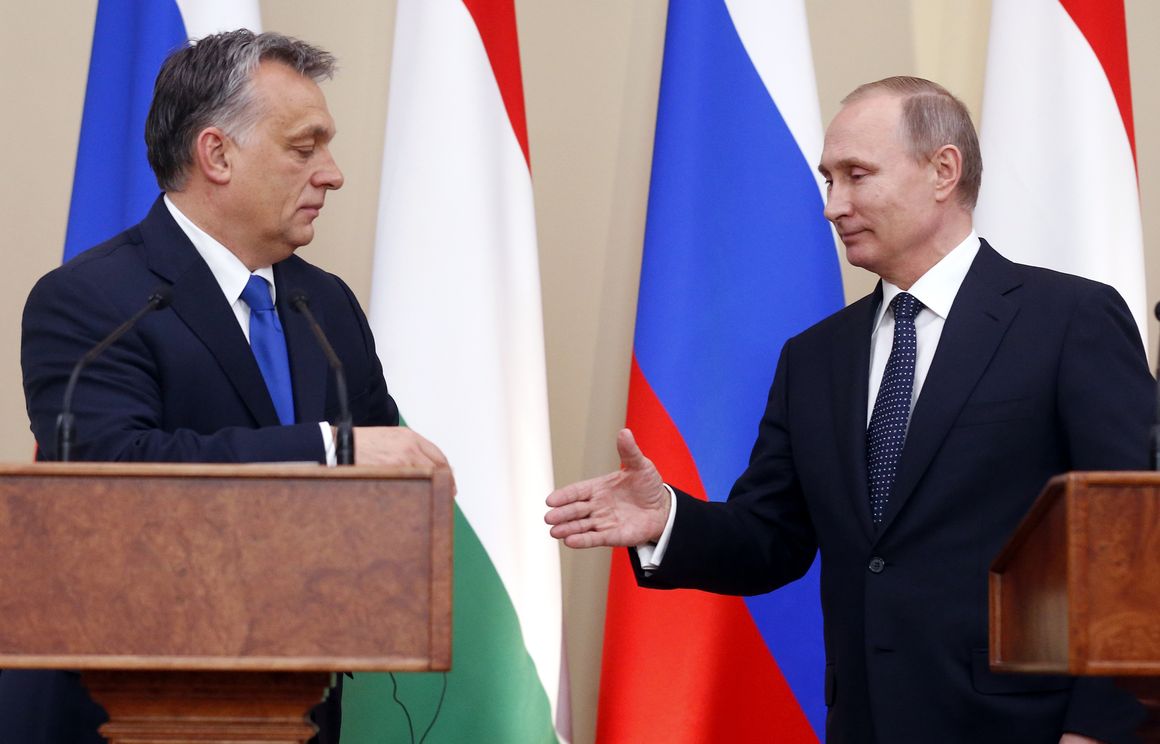L'Ucraina accusa Orban troppo morbido con Putin: "Manca poco e sarà apertamente filo-russo"