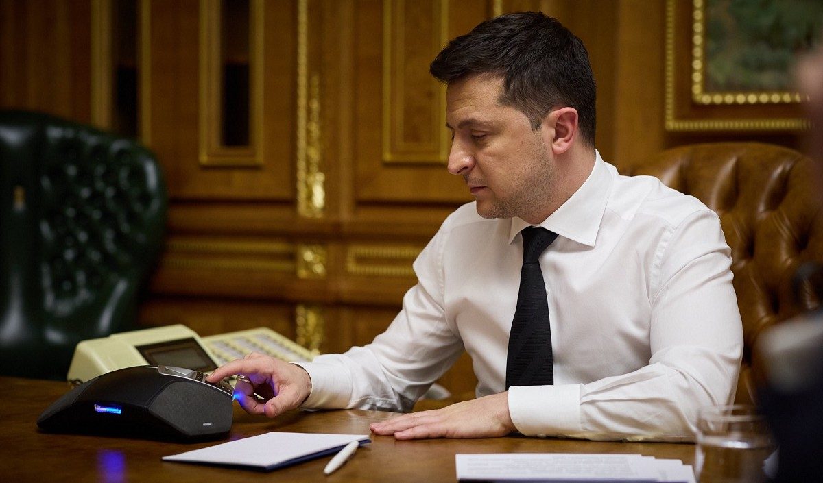 Ucraina, Zelensky vuole la no-fly zone: "Quanti morti servono ancora?"