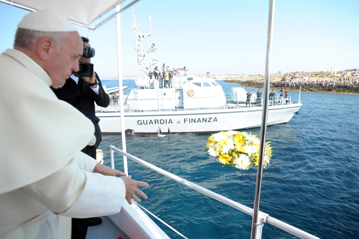 Papa Francesco e la 'Santa Alleanza' per il Mediterraneo che unisce le religioni