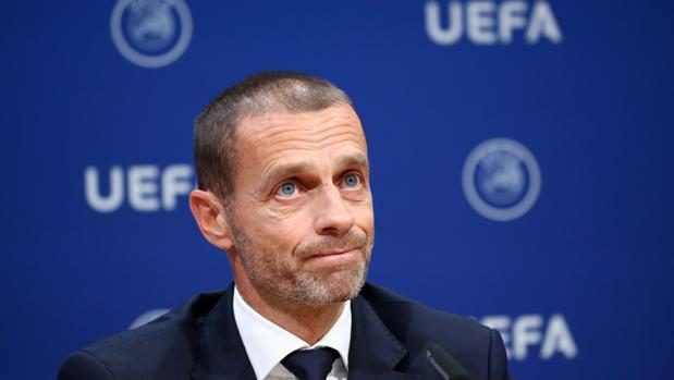 La Uefa non sospende i contratti: in Russia si potranno vedere in tv le partite delle coppe europee