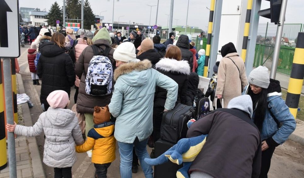 Ucraina, i rifugiati sono 874.026. L'Unhcr: "Il 51,9% è in Polonia"