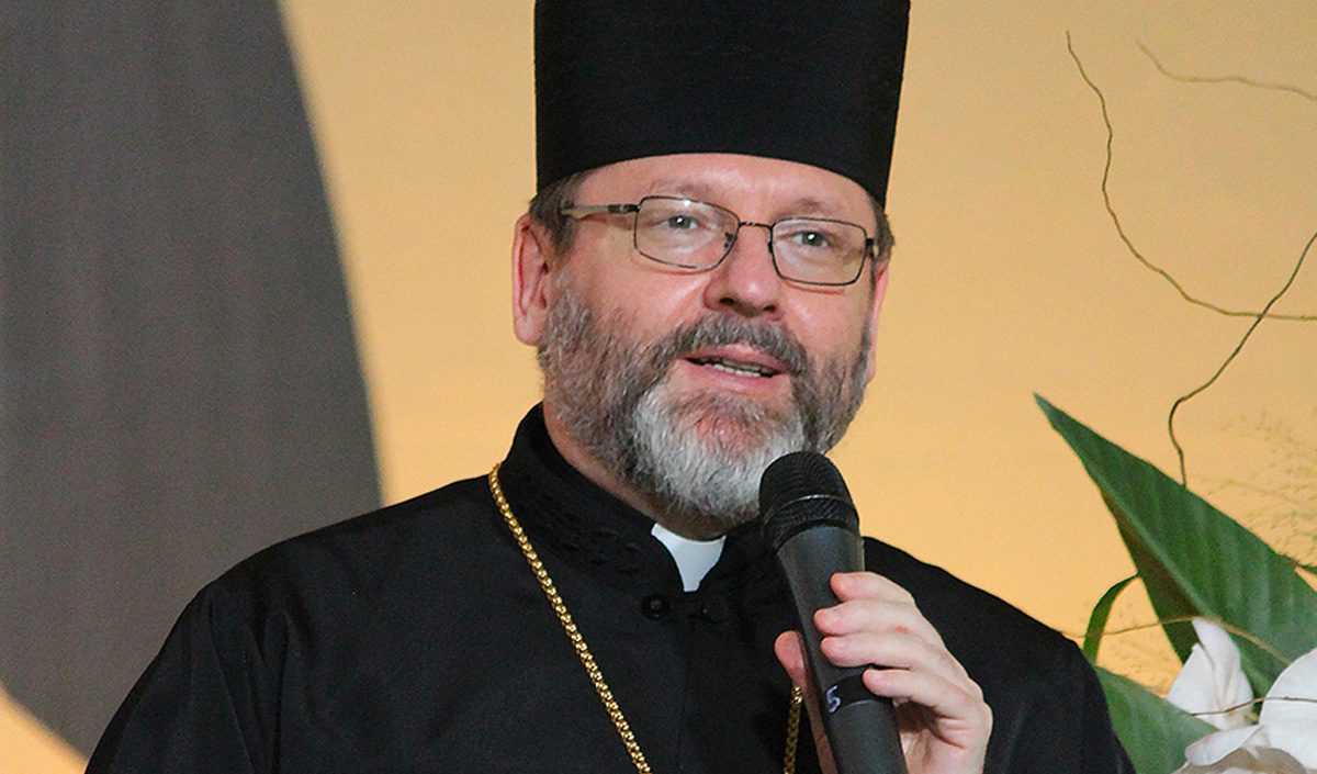 L'arcivescovo di Kiev. "Grazie a Papa Francesco che ha chiesto di non abituarsi alla guerra"