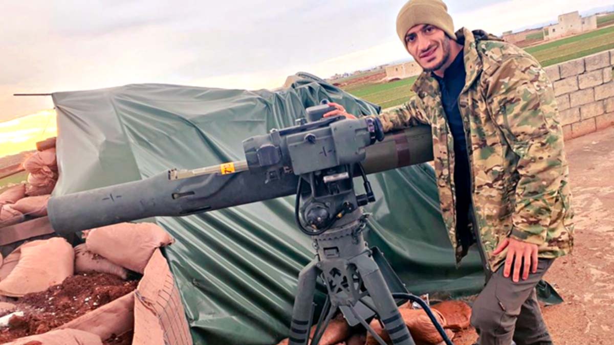 Ucraina, il combattente anti-Assad "Abu Tow" vuole aiutare Kiev: è un grande esperto di bazooka