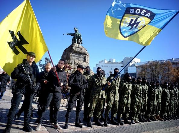 Il Battaglione Azov: "Non è vero che siamo nazisti, è una scusa di Putin".