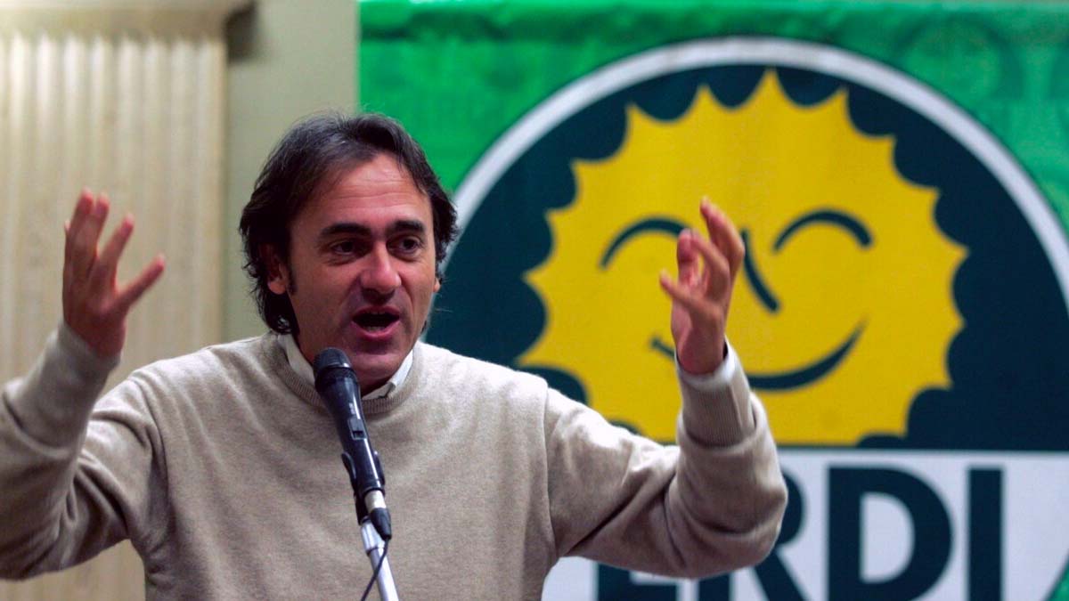 Elezioni, Bonelli a Calenda: "Non siamo noi il nemico, se si rompe l'alleanza vince la destra"