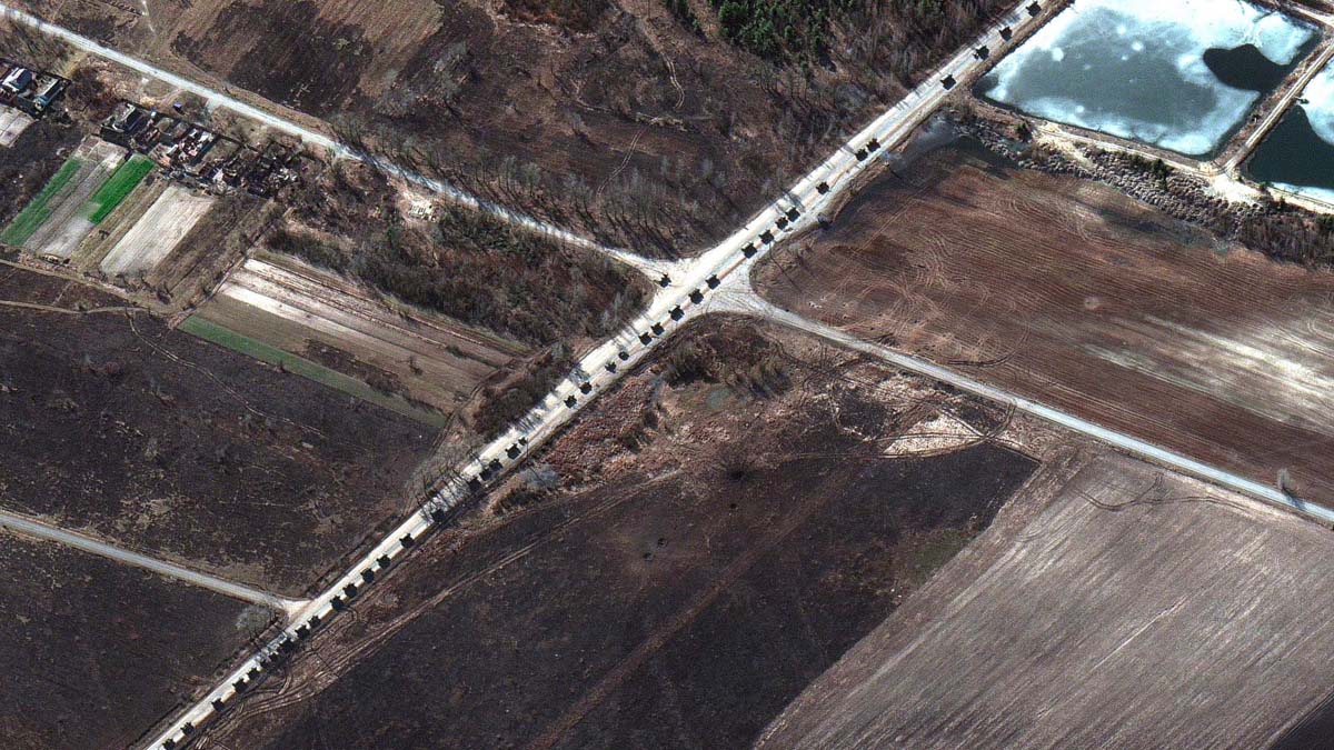 Ucraina, il convoglio russo lungo 60 chilometri è arrivato a 20 chilometri da Kiev