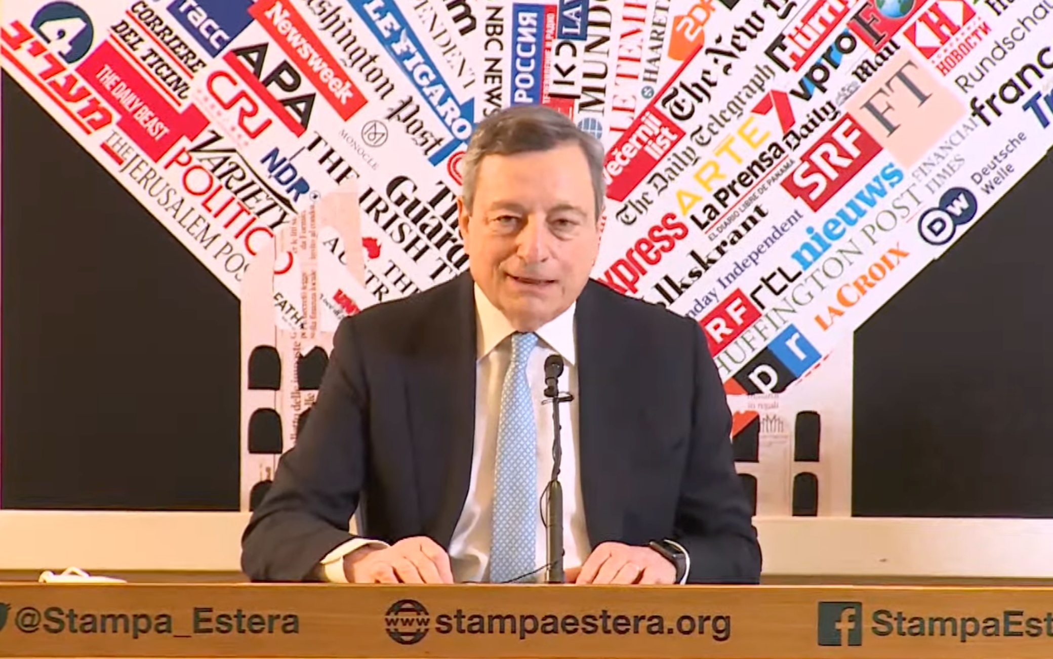 draghi_stampa estera Ucraina, Draghi racconta la telefonata con lo zar: "Putin vede progressi, ma è presto per un cessate il fuoco"