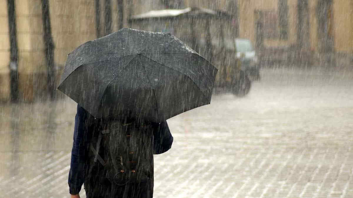 Sull'Italia è il momento della pioggia: ecco dove (e fino a quando) il brutto tempo la farà da padrone