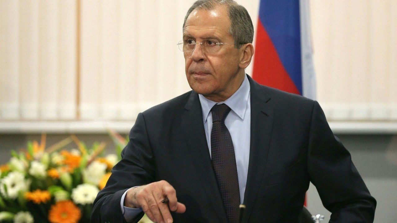 Lavrov: "Occidente sull'orlo di uno scontro militare tra potenze nucleari"