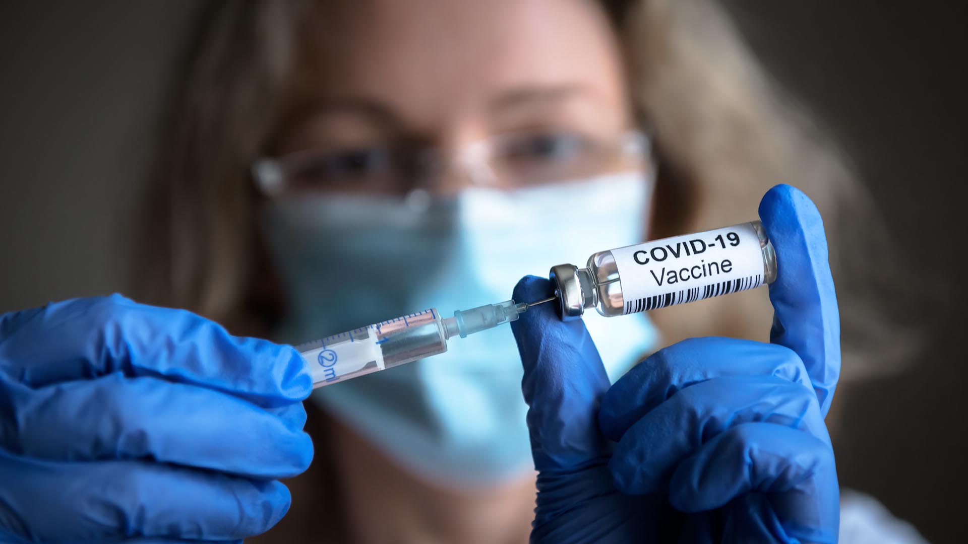 Gimbe: "La somministrazione dei vaccini Covid è in calo, il Governo non faccia il temerario"