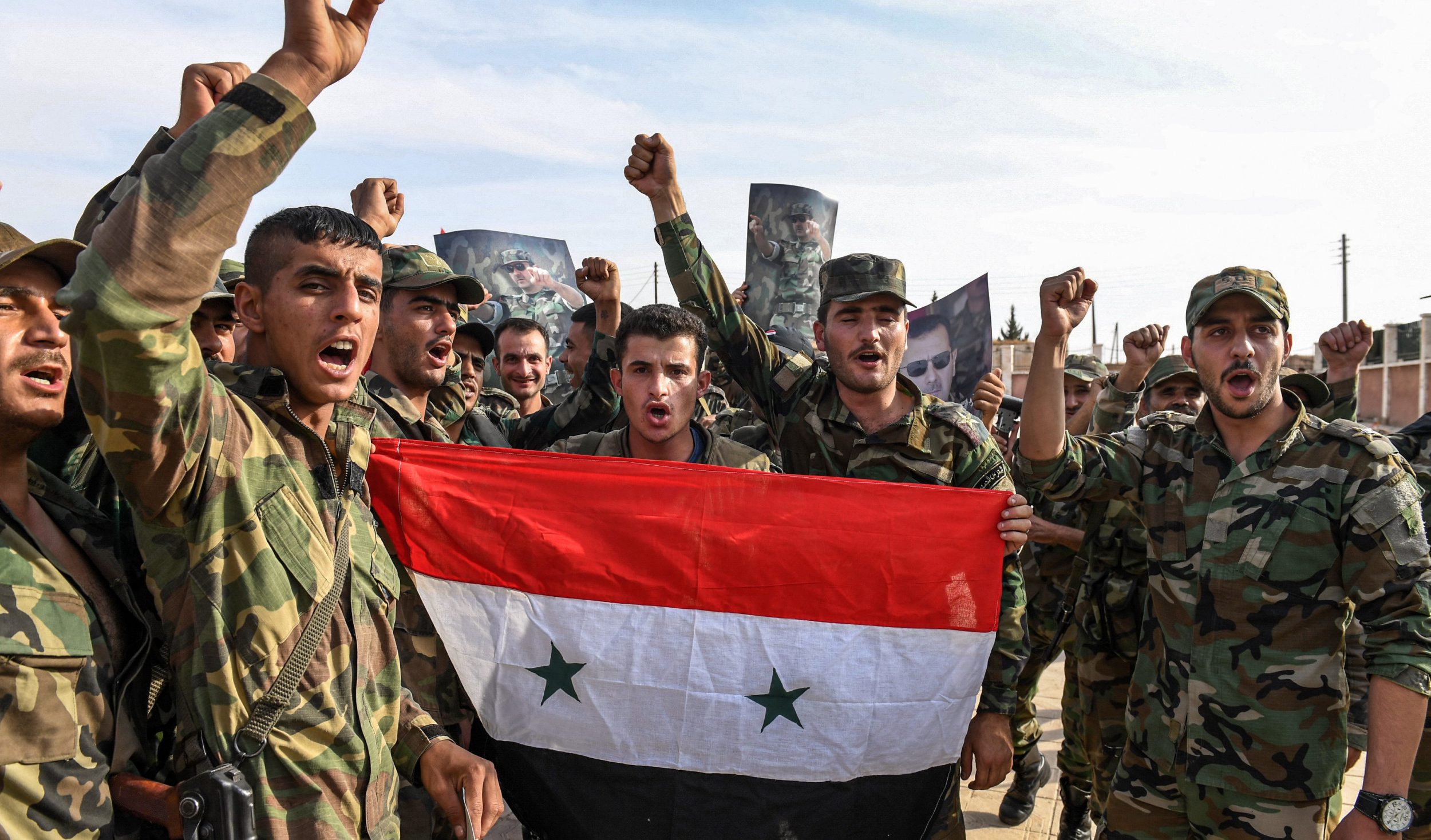 Ucraina, la tv governativa russa Zvezda mostra i volontari siriani che si arruolano per combattere per Putin