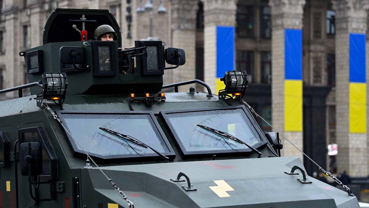 tankrusso Ucraina: Kiev circondata, navi russe si preparano a sbarcare a Odessa