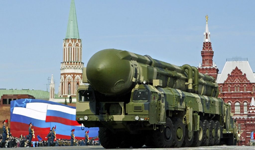 Ucraina, il Cremlino: "Useremo armi nucleari solo se minacciati"