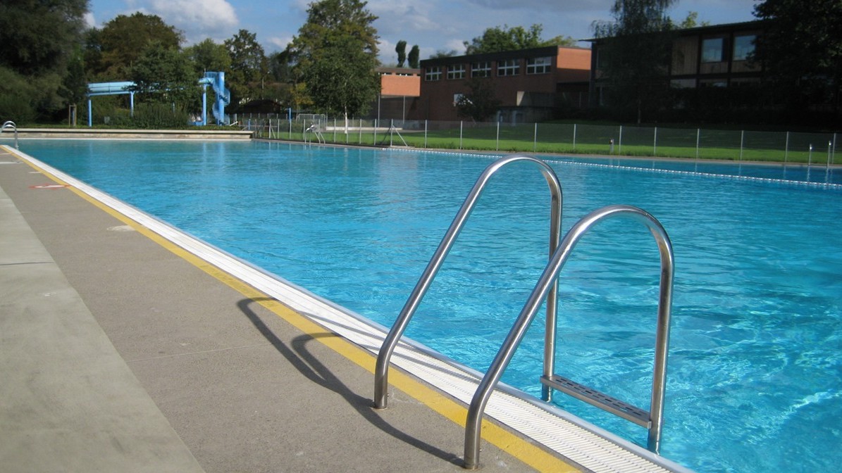 Berlino abbasserà di 2 gradi la temperature delle piscine per risparmiare sul gas