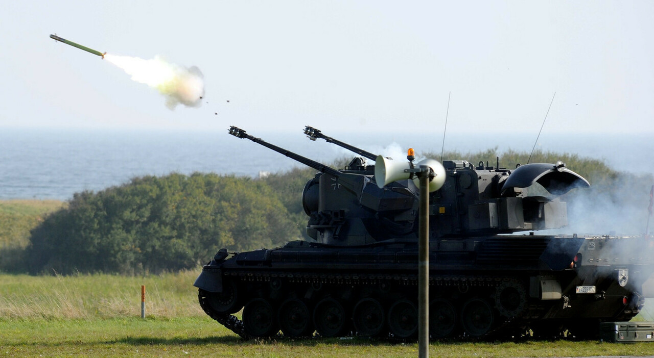 Ucraina, la Germania invierà carri armati anti aerei a Kiev: la svolta di Scholz