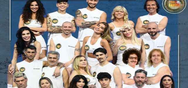 Isola dei Famosi 2022, questa sera il reality show su Canale 5: Ilary Blasi pronta a tornare al timone