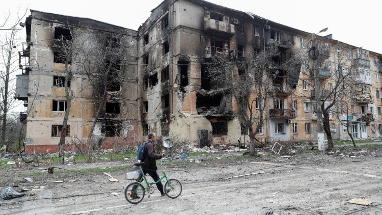 Ucraina, l'Oms: "Acque infette, a Mariupol si rischia l'epidemia di colera"