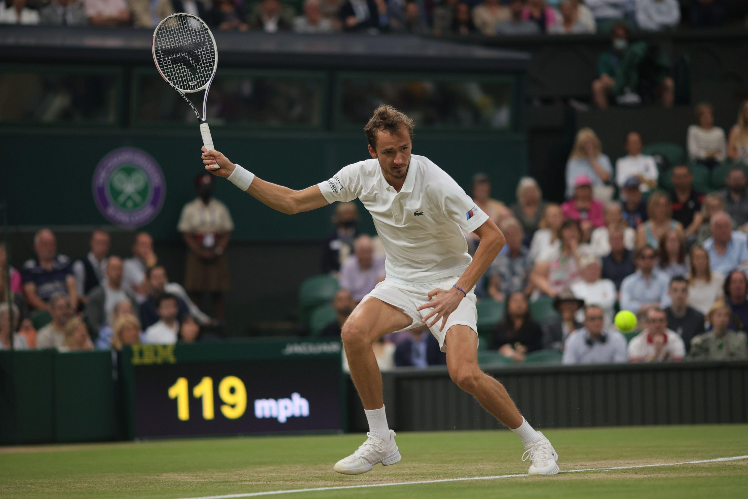 Wimbledon: ufficiale l'esclusione di tennisti russi e bielorussi