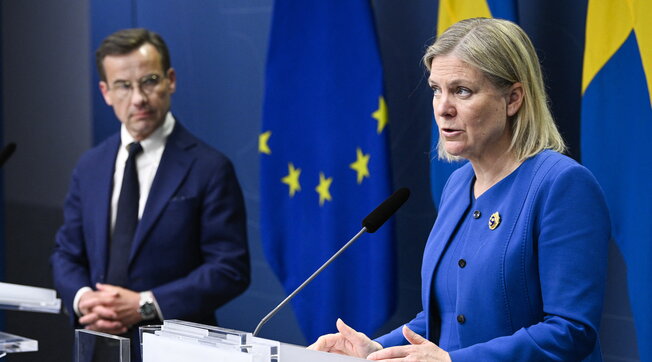La Svezia rompe gli indugi e chiede l'adesione alla Nato: "Una decisione storica"