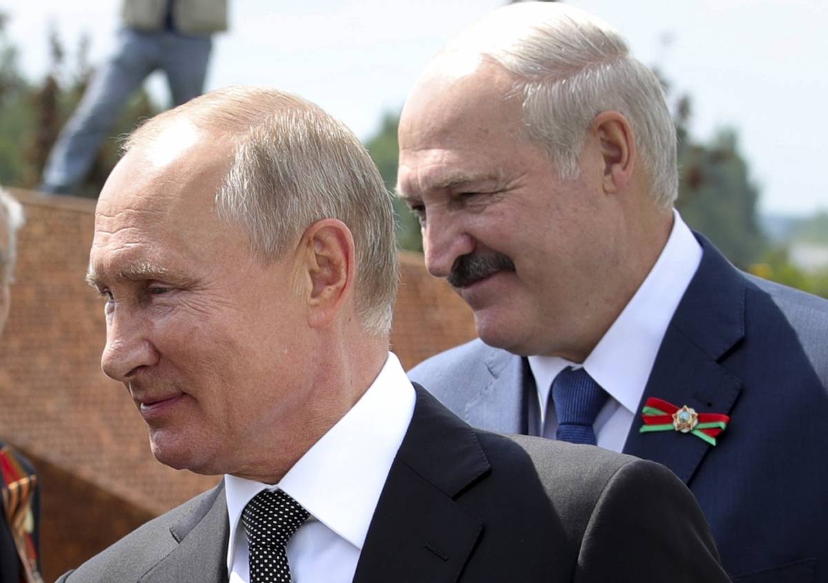 Lukashenko manda militari per 'operazioni speciali' vicino al confine con l'Ucraina