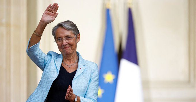 Chi è Elisabeth Borne: dopo 30 anni la Francia avrà una donna primo ministro