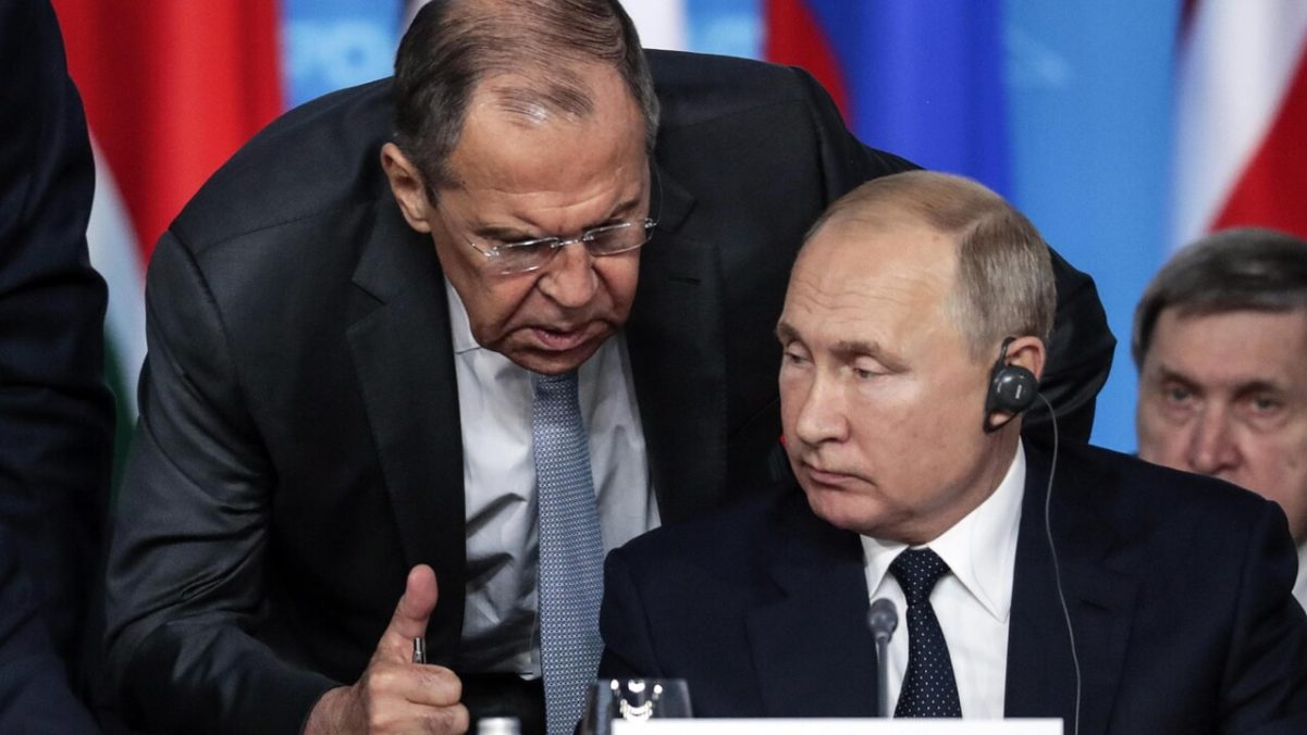 Lavrov, propaganda dell'invasore: "Gli Usa vogliono farci obbedire, non ci riusciranno"