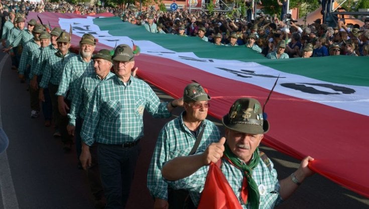 Rimini, decine di accuse di molestie sessuali contro gli Alpini