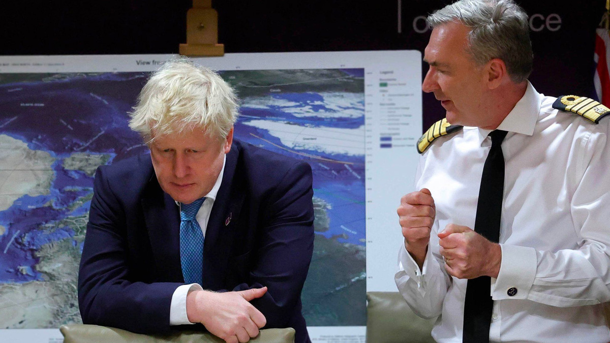 Ucraina, Boris Johnson precisa: "Non invieremo navi da guerra a Odessa"