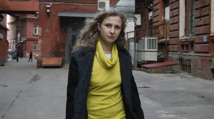 Ecco come la Pussy Riot, Maria Alyokhina è riuscita a fuggire dalla Russia