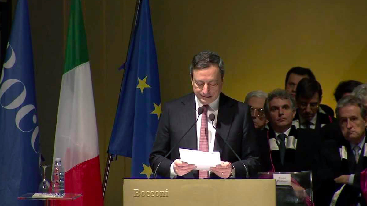 draghi-bocconi Energia, Draghi: “La dipendenza dalla Russia rischia di farci diventare sottomessi a Putin”