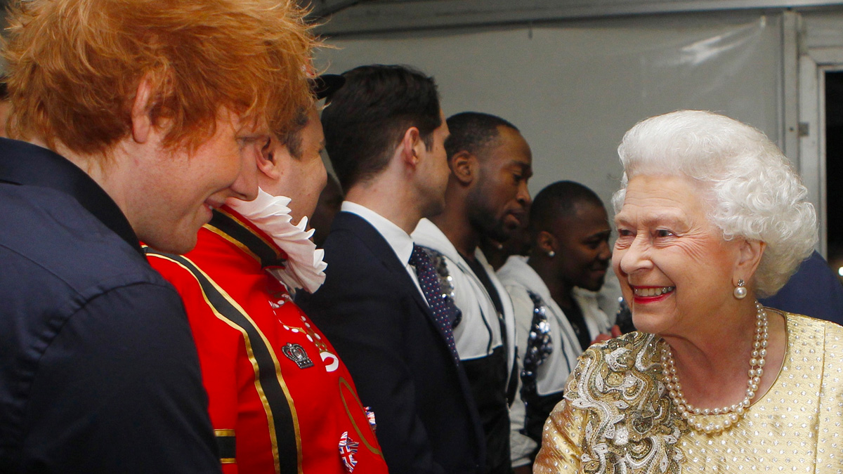 Ed Sheeran e la dedica alla Regina Elisabetta: l'evento del 4 giugno per il Giubileo di Platino