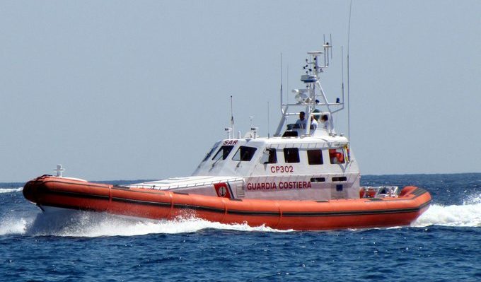 Puglia, affonda un rimorchiatore: sono 5 le vittime