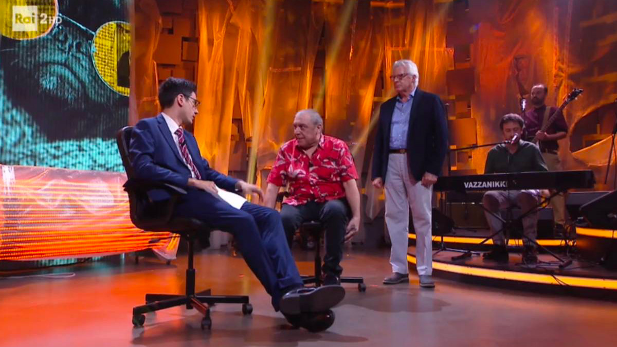 lundini-frassica "Una pezza di Lundini", questa sera alle 23.00 su Rai 2: ospite Nino Frassica