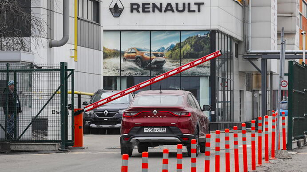 Ucraina, ritorsioni russe: controllerà le attività della Renault, ha acquisito il 100% delle azioni