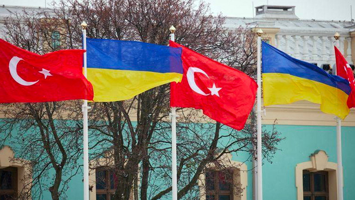 Ucraina, la Turchia offre una nave per evacuare soldati e civili dell'acciaieria Azovstal